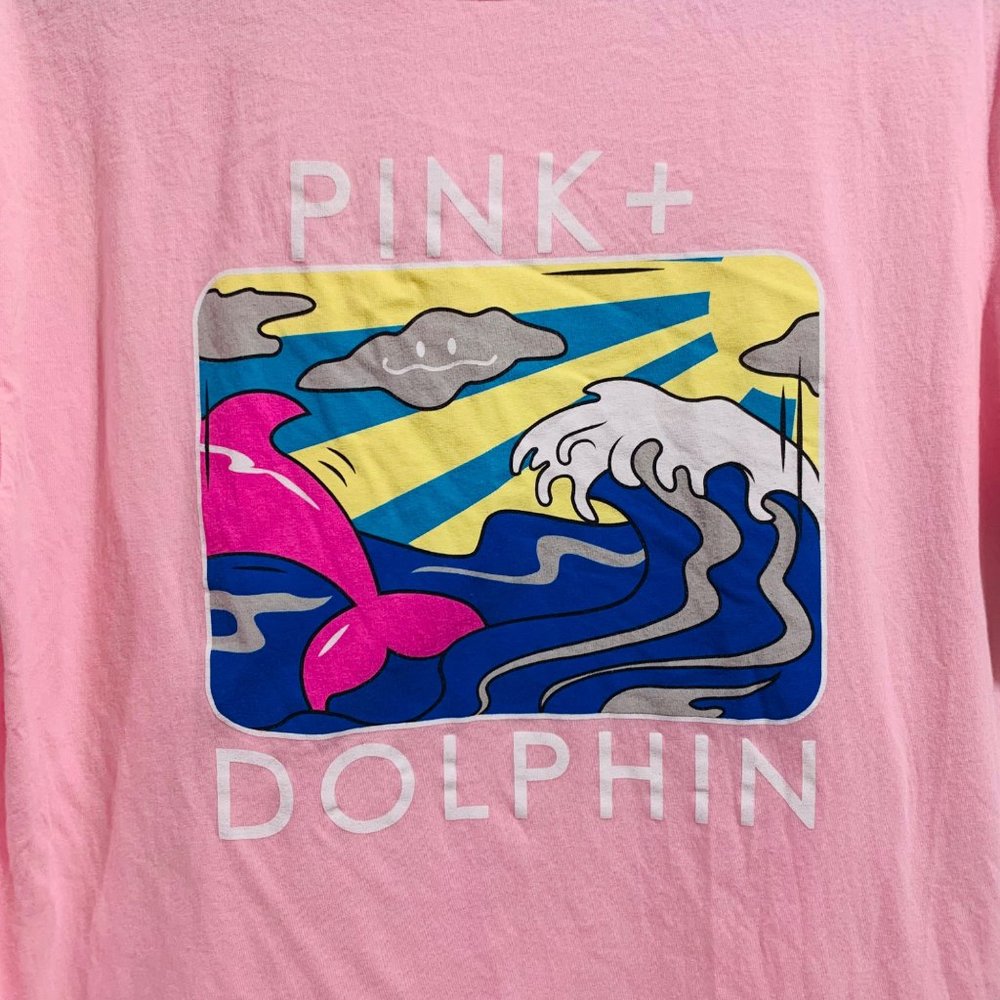 Pink + Dolphin Graphic T-Shirt Unisex Beach Cloud Waves Dolphin Pink Medium EUC - Picture 4 of 7